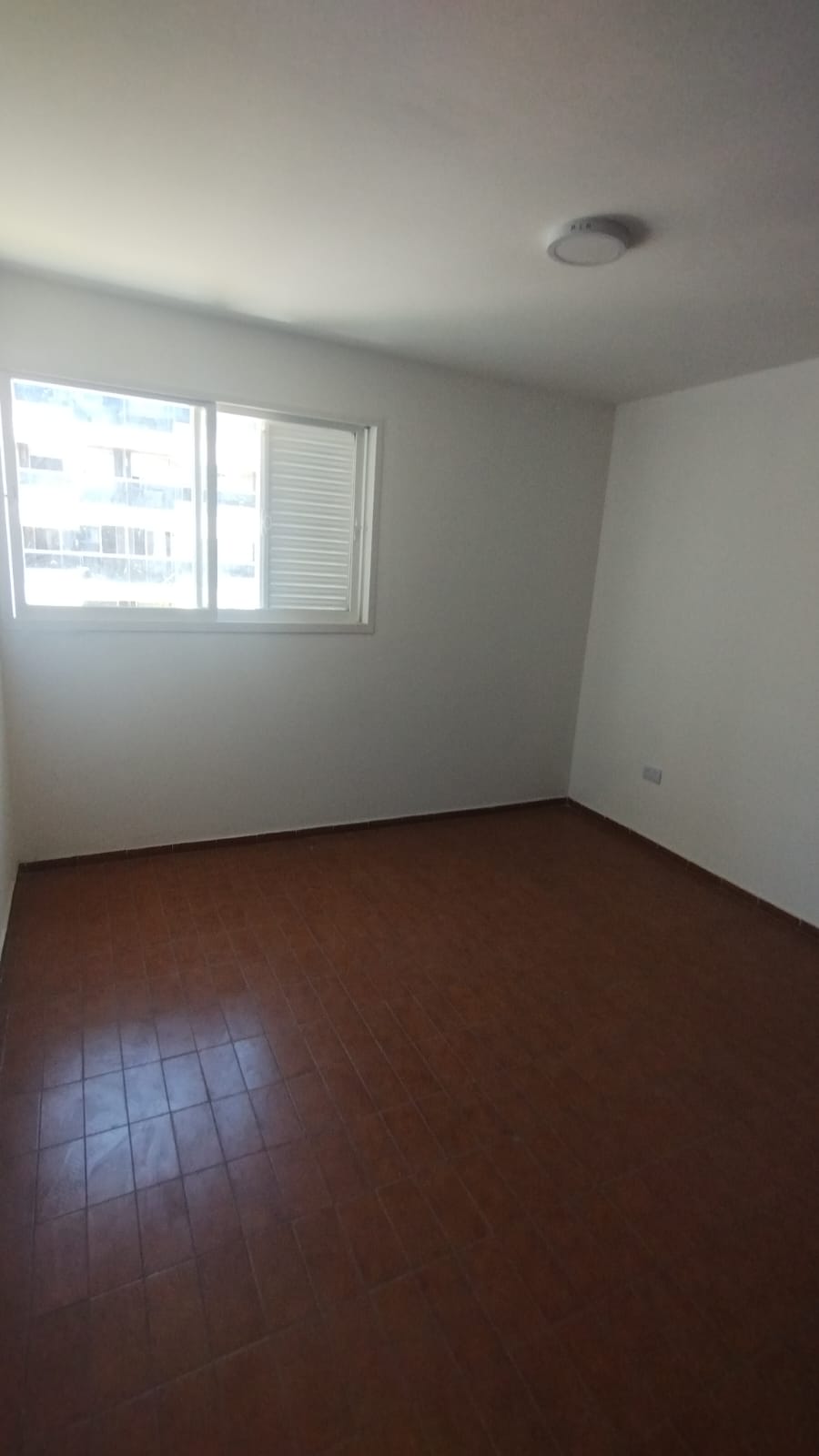 VENDO 2 DORM BARRIO GENERAL PAZ EXTERNO CON BALCON