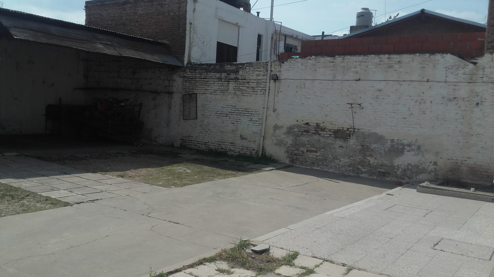 Barrio Sarmiento vendo dos deptos, ideal inversionistas