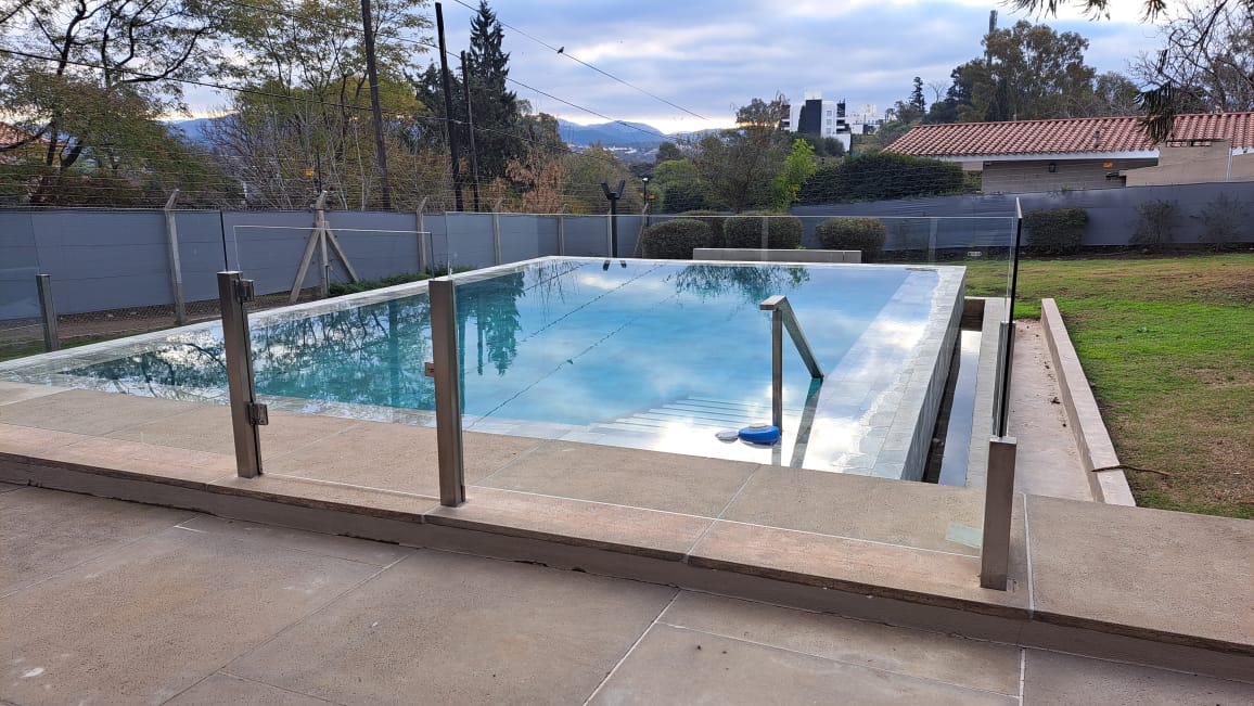 VENTA CASA 3 DORMITORIOS VILLA ALLENDE GOLF HOUSING AMALFI