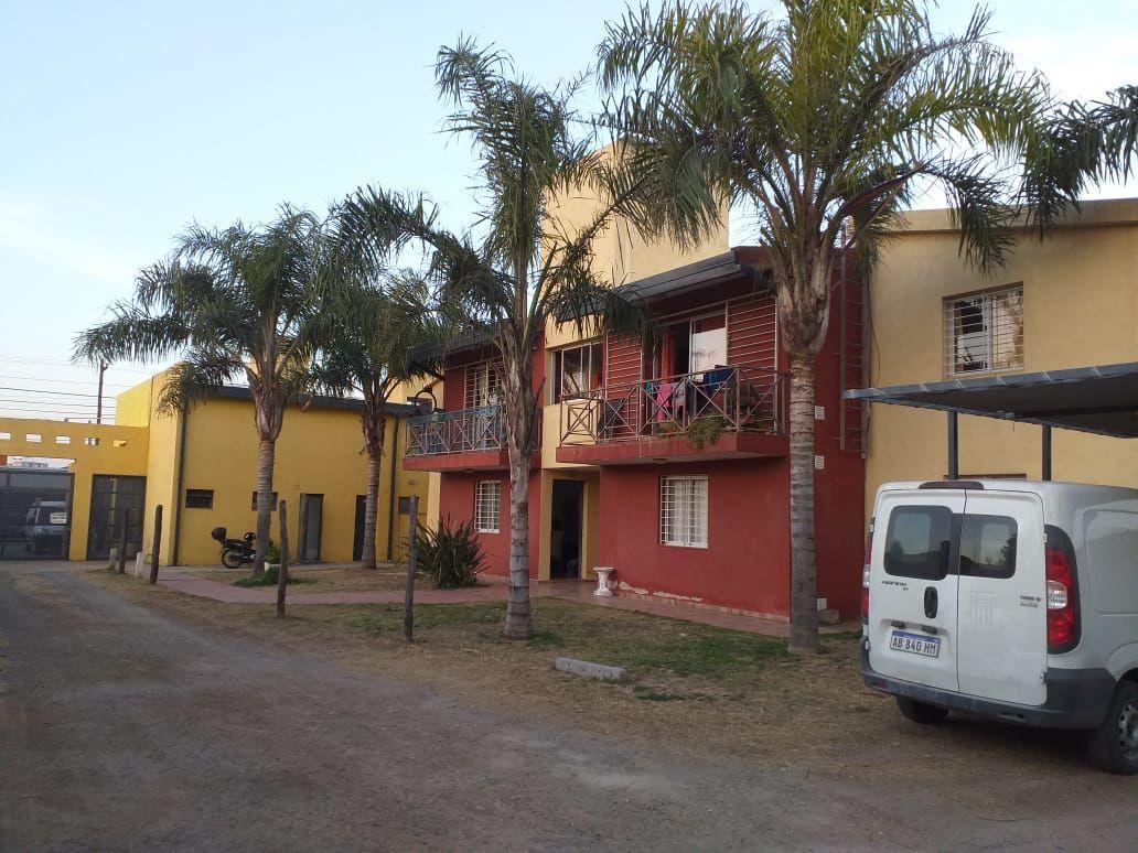 DUPLEX 2 DORM - PLANTA BAJA - PATIO - COCHERA