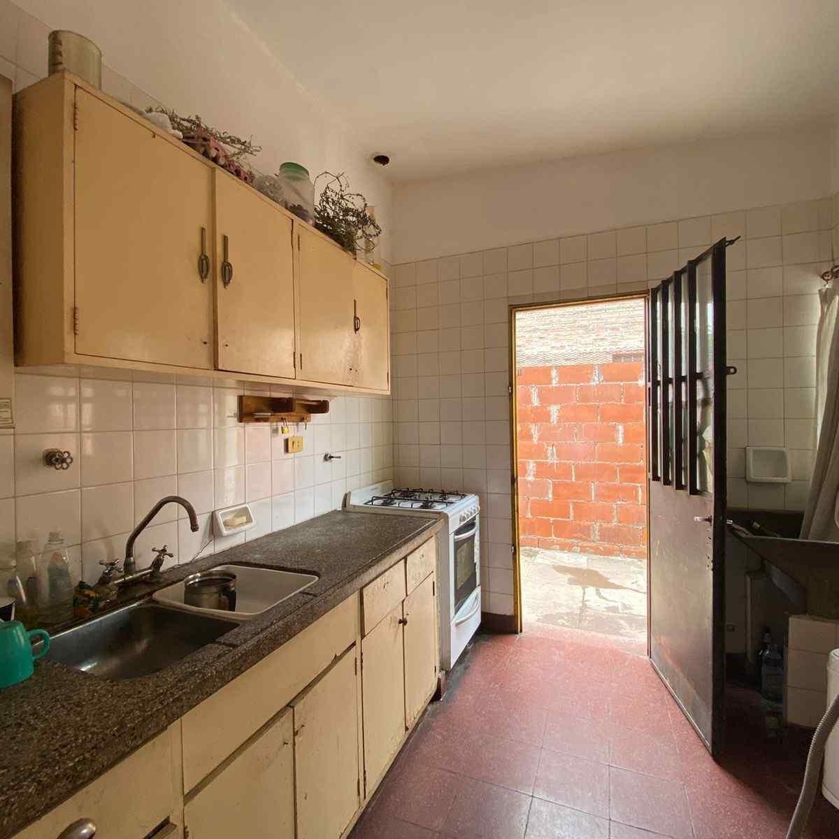 GRAN OPORTUNIDAD - VENTA CASA 3 DORMITORIOS PATIO Y ASADOR - QUINTAS DE ARGUELLO