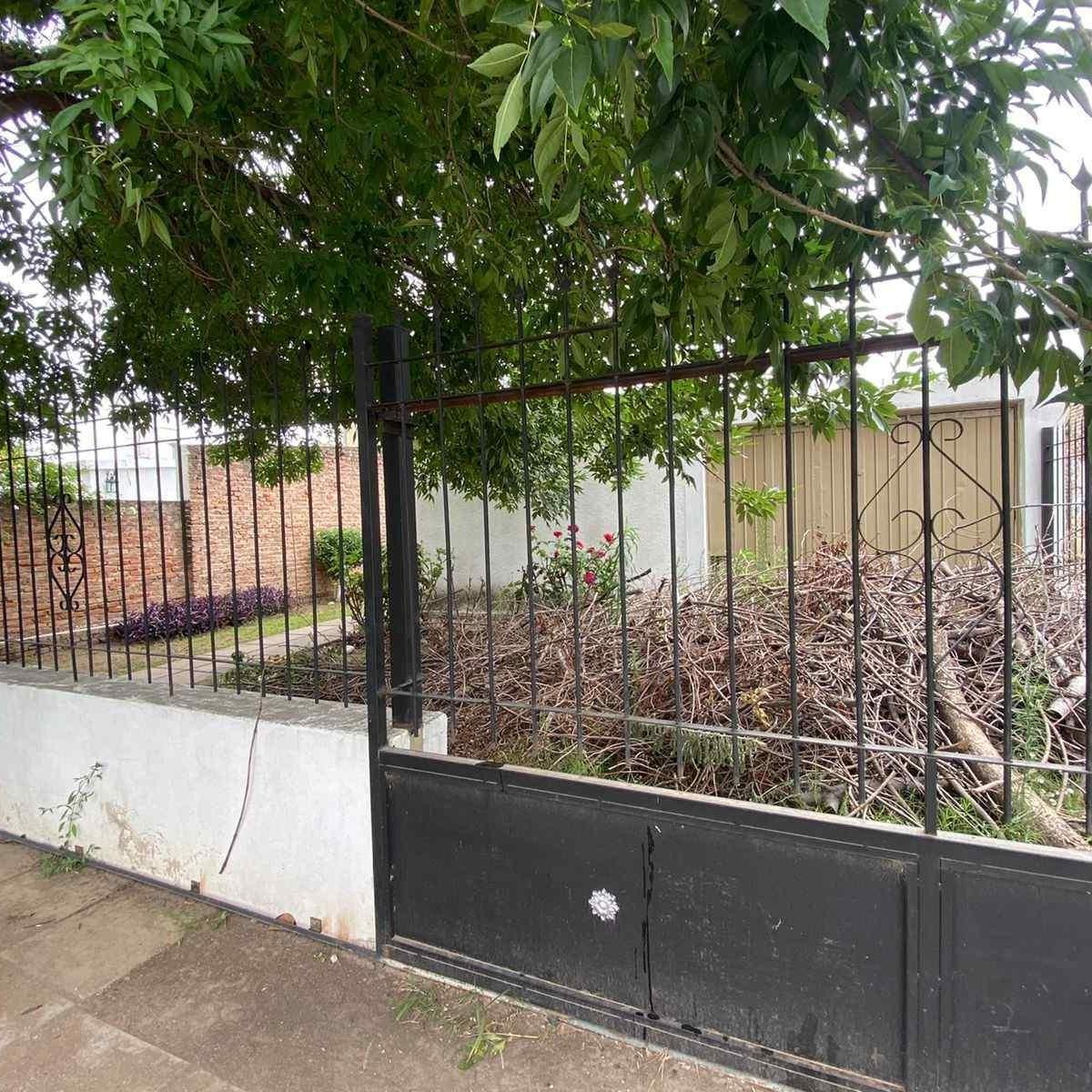 GRAN OPORTUNIDAD - VENTA CASA 3 DORMITORIOS PATIO Y ASADOR - QUINTAS DE ARGUELLO