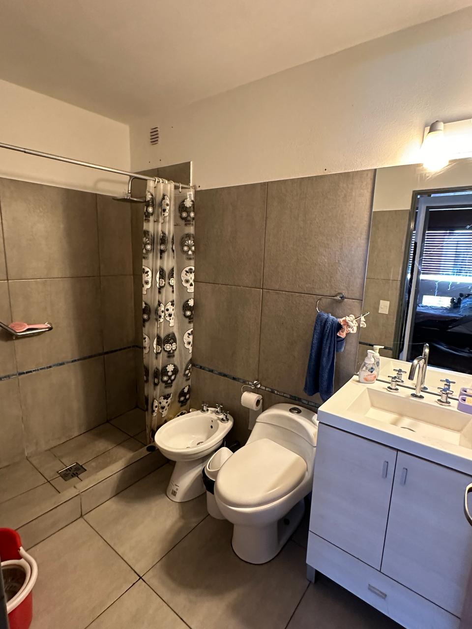 Se VENDE Dpto 1 dorm a metros del Patio Olmos