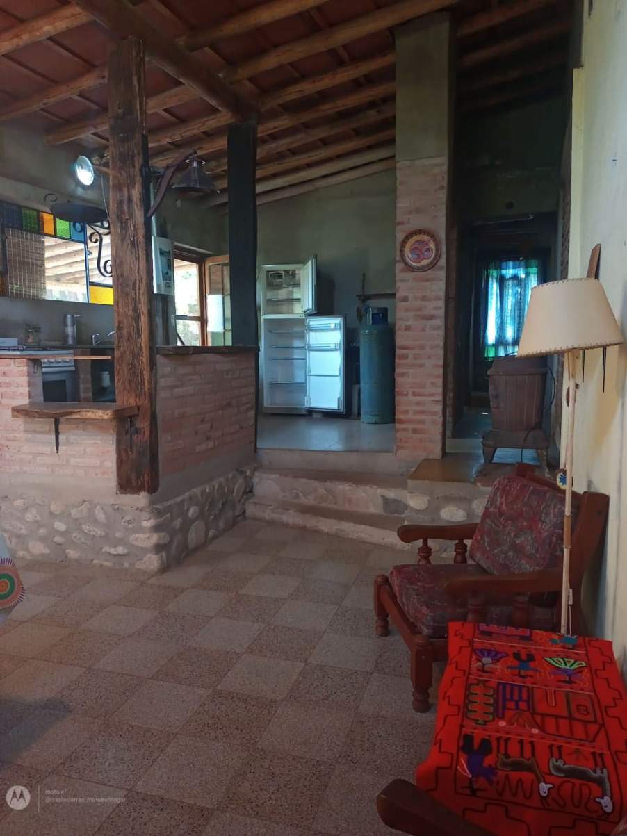 CASA EN VENTA LOS MOLLES - CON ACEQUIA -