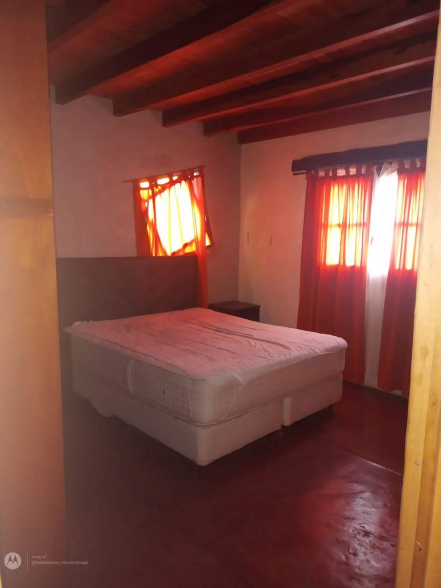 CASA EN VENTA LOS MOLLES - CON ACEQUIA -