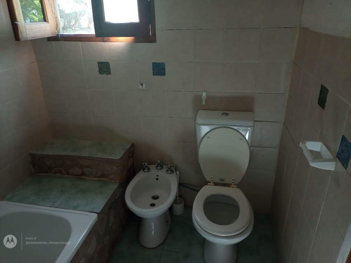 CASA EN VENTA LOS MOLLES - CON ACEQUIA -
