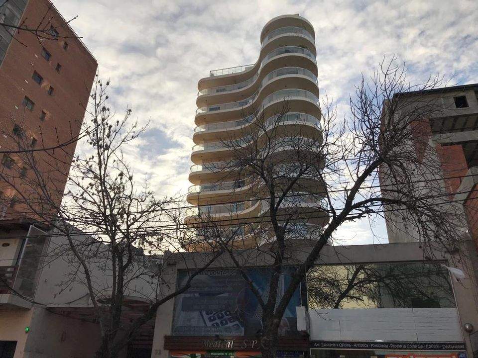 VENTA DEPARTAMENTO CENTRICO EN CARLOS PAZ