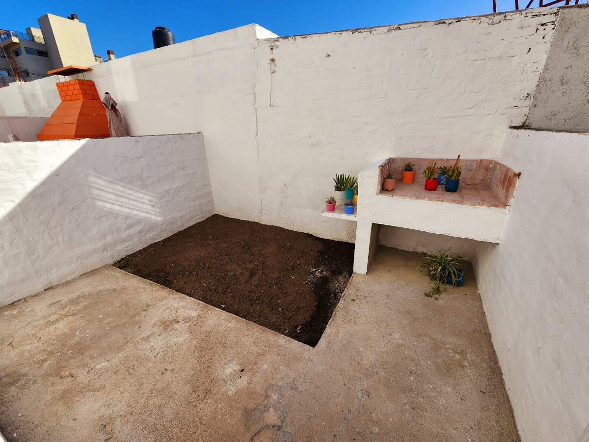 Duplex - 2 Dorm. - 1 Baño - Patio y Cochera - Villa Domínguez - Carlos Paz