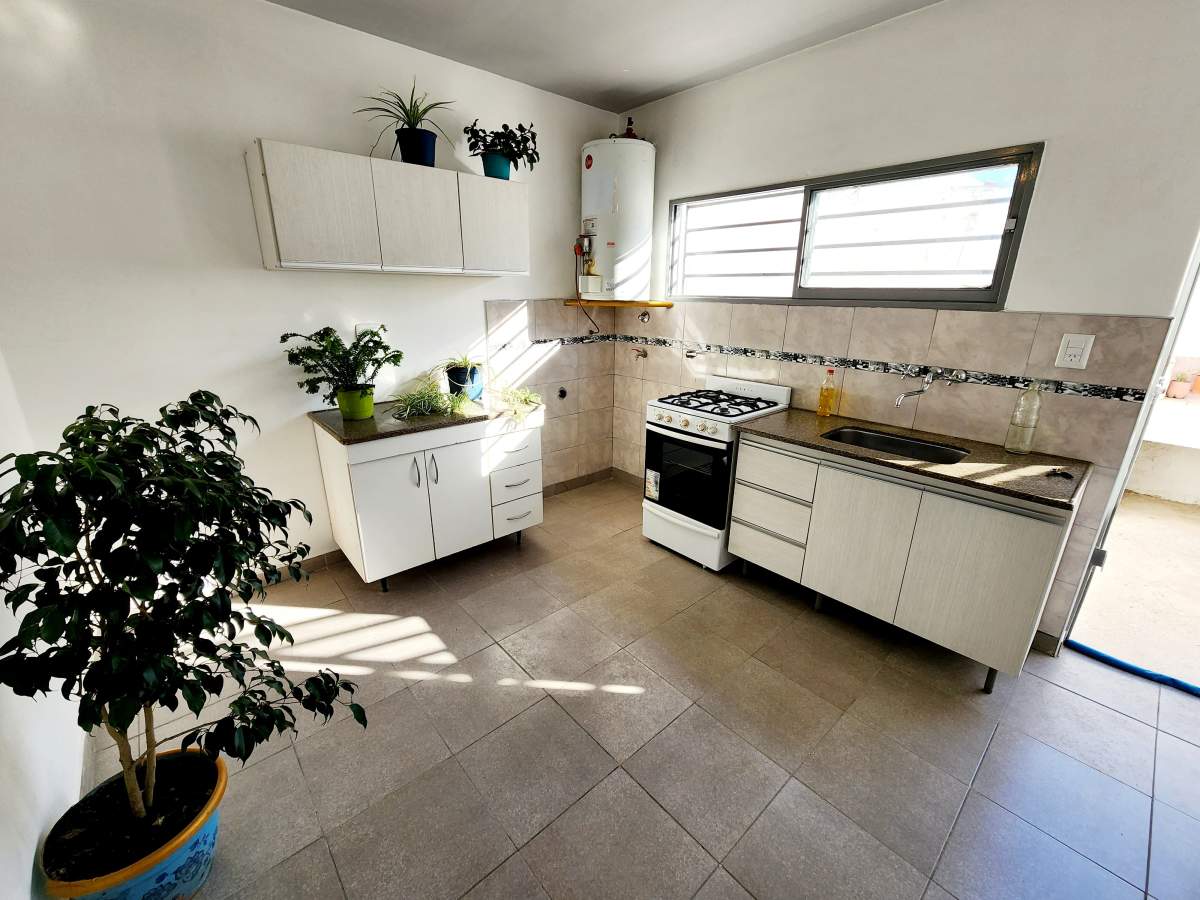 Duplex - 2 Dorm. - 1 Baño - Patio y Cochera - Villa Domínguez - Carlos Paz