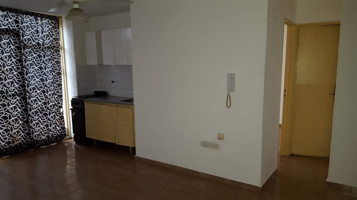 SE VENDE DPTO. 1 DORM. C-BALCÓN TERRAZA - DEAN FUNES 353 - CÓRDOBA