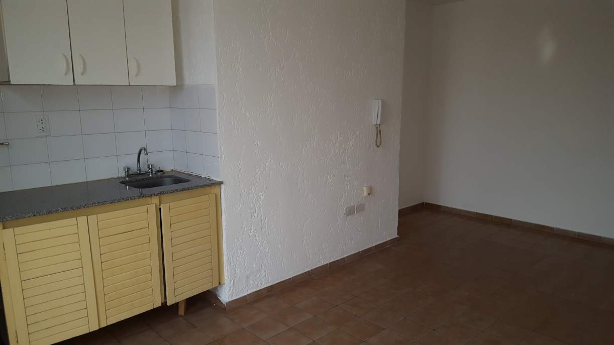 SE VENDE DPTO. 1 DORM. C-BALCÓN TERRAZA - DEAN FUNES 353 - CÓRDOBA