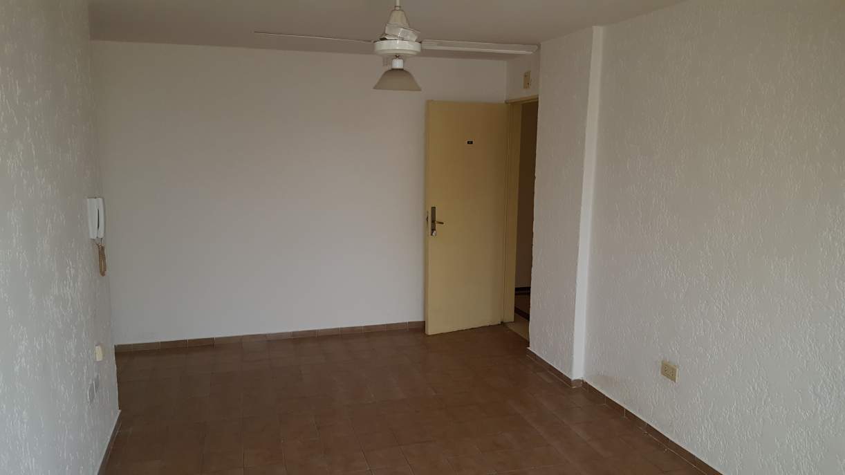 SE VENDE DPTO. 1 DORM. C-BALCÓN TERRAZA - DEAN FUNES 353 - CÓRDOBA