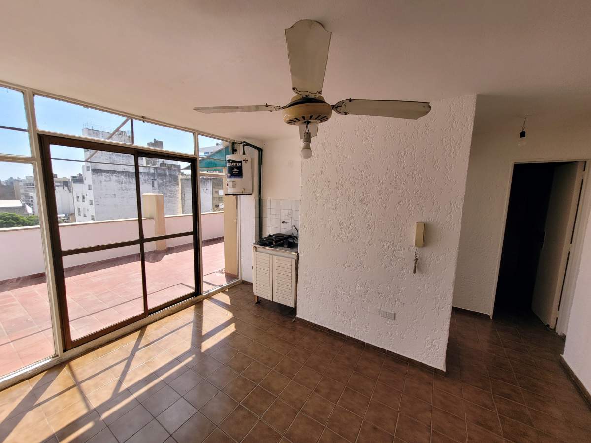 SE VENDE DPTO. 1 DORM. EXT. C- BALCÓN TERRAZA - DEAN FUNES 353 - CÓRDOBA