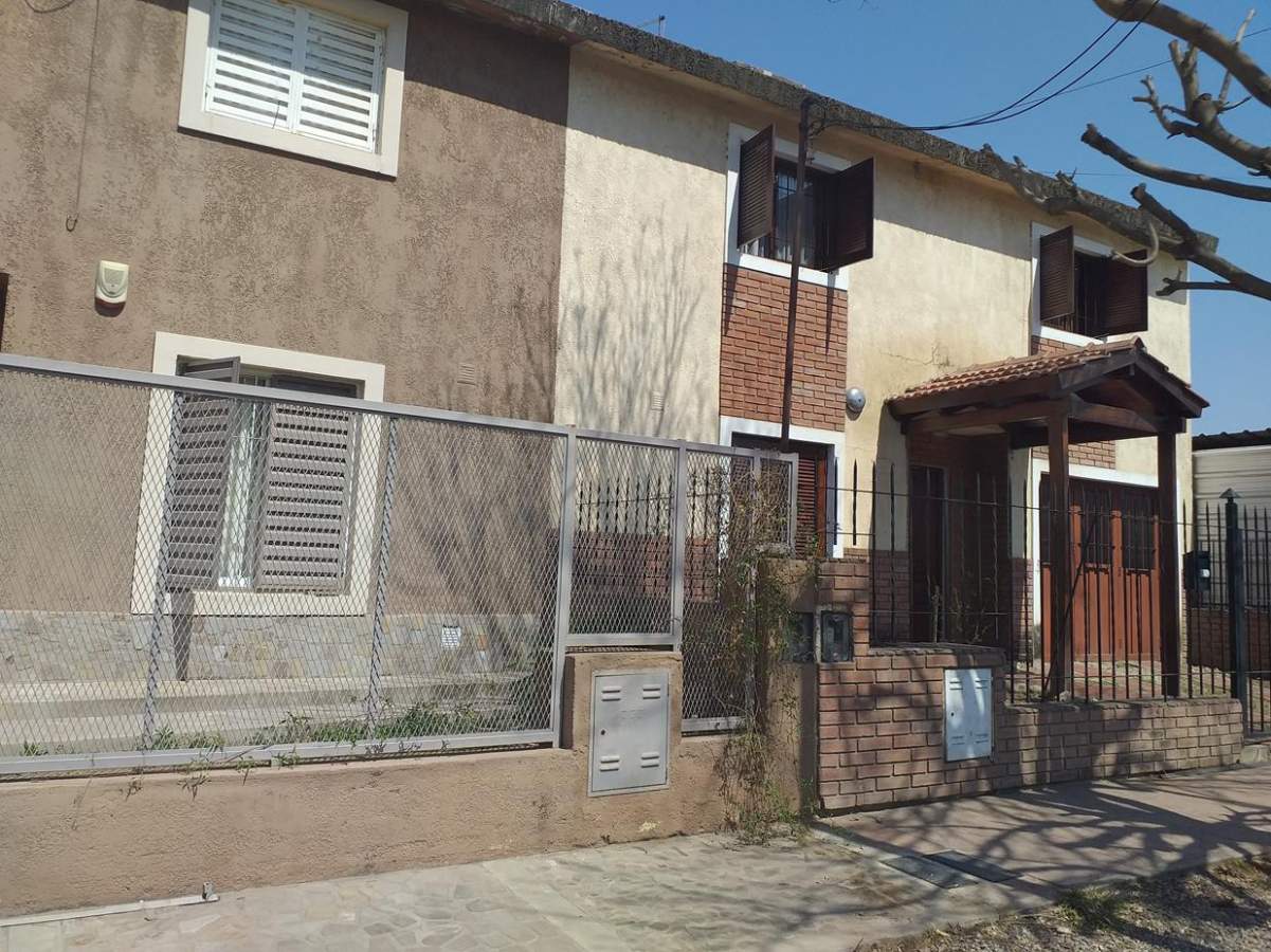 Duplex Zona Santa Ana 3800