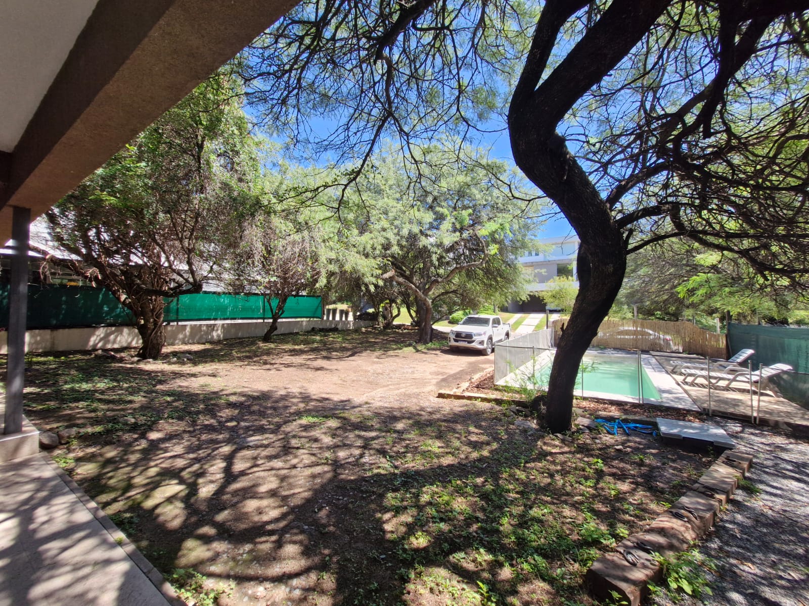 OPORTUNIDAD VENTA CASA 3-4 DORMITORIOS   PISCINA - COUNTRY LA RUFINA