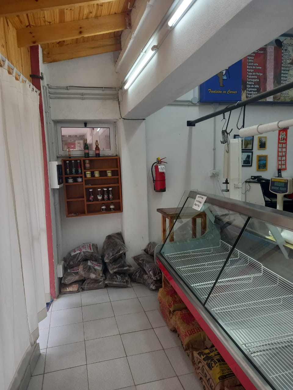 VENTA. FONDO DE COMERCIO. CARNICERIA.CENTRO VILLA GRAL BELGRANO