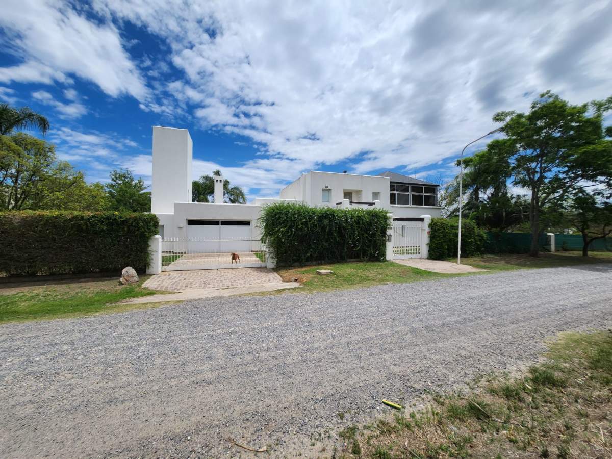 Venta Casa en zona exclusiva de Villa Allende Golf