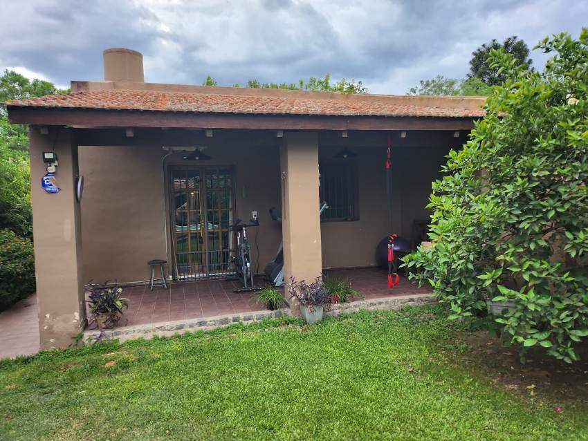 Venta Casa 4 Dormitorios-Piscina Climatizada-Arguello Norte