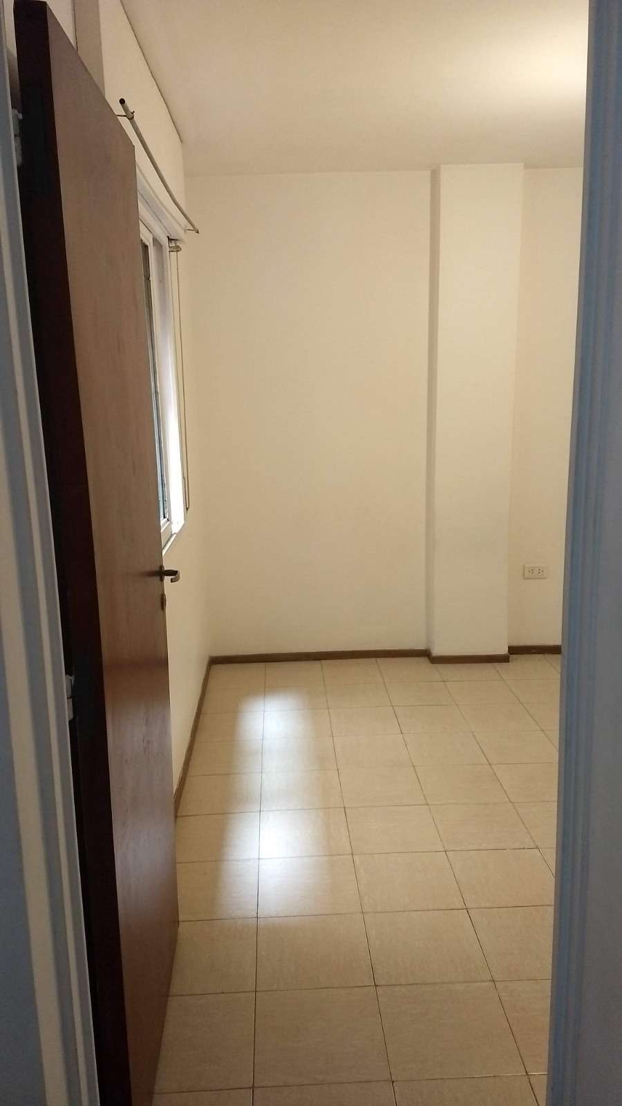 SR VENDE NUEVA CORDOBA ,DEPTO 1 DORM.