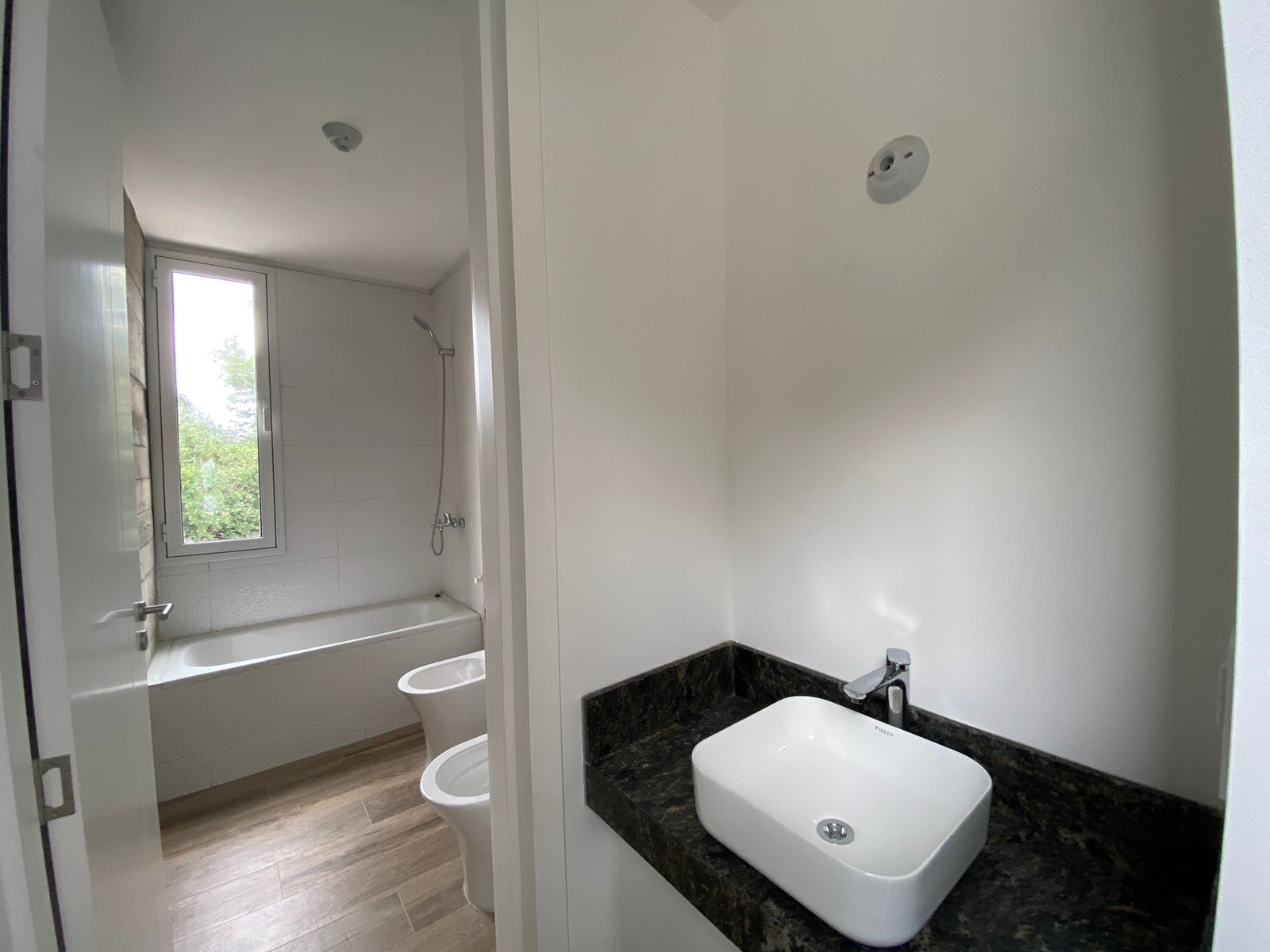 VENTA CASA DÚPLEX DE DISEÑO 3 DORMITORIOS 3 BAÑOS - MTS SANATORIO ALLENDE VILLA BELGRANO