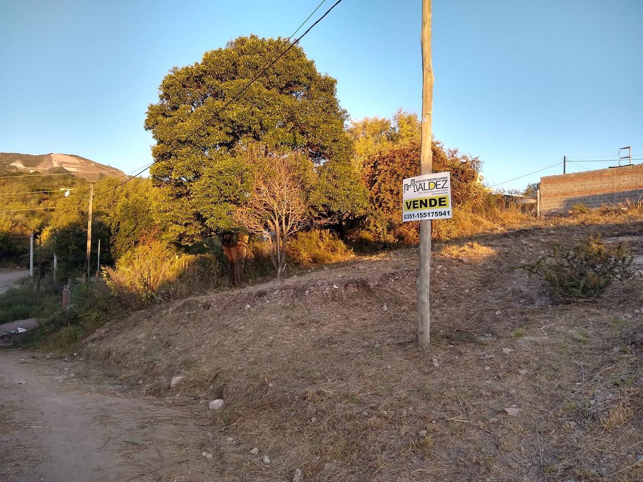 OPORTUNIDAD TERRENO ÚLTIMO EN LA ZONA