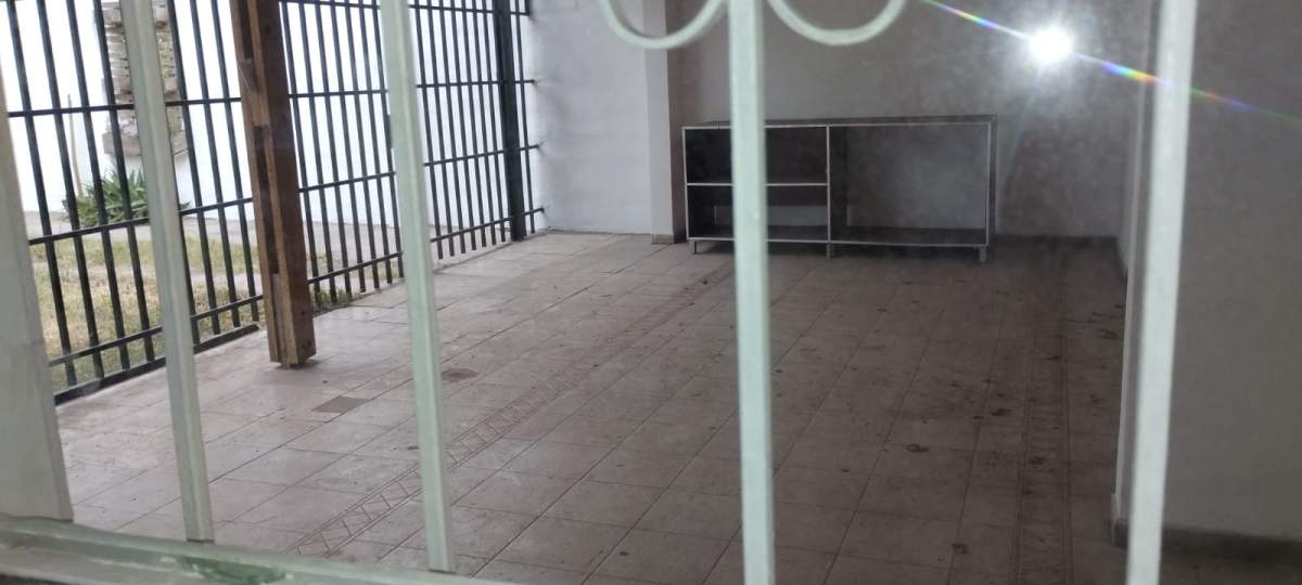 CASA A LA VENTA EN  ALTA CORDOBA PJE CIRES 3400