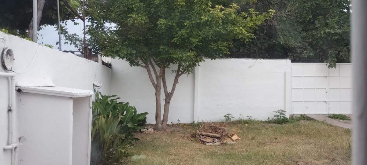 CASA A LA VENTA EN  ALTA CORDOBA PJE CIRES 3400