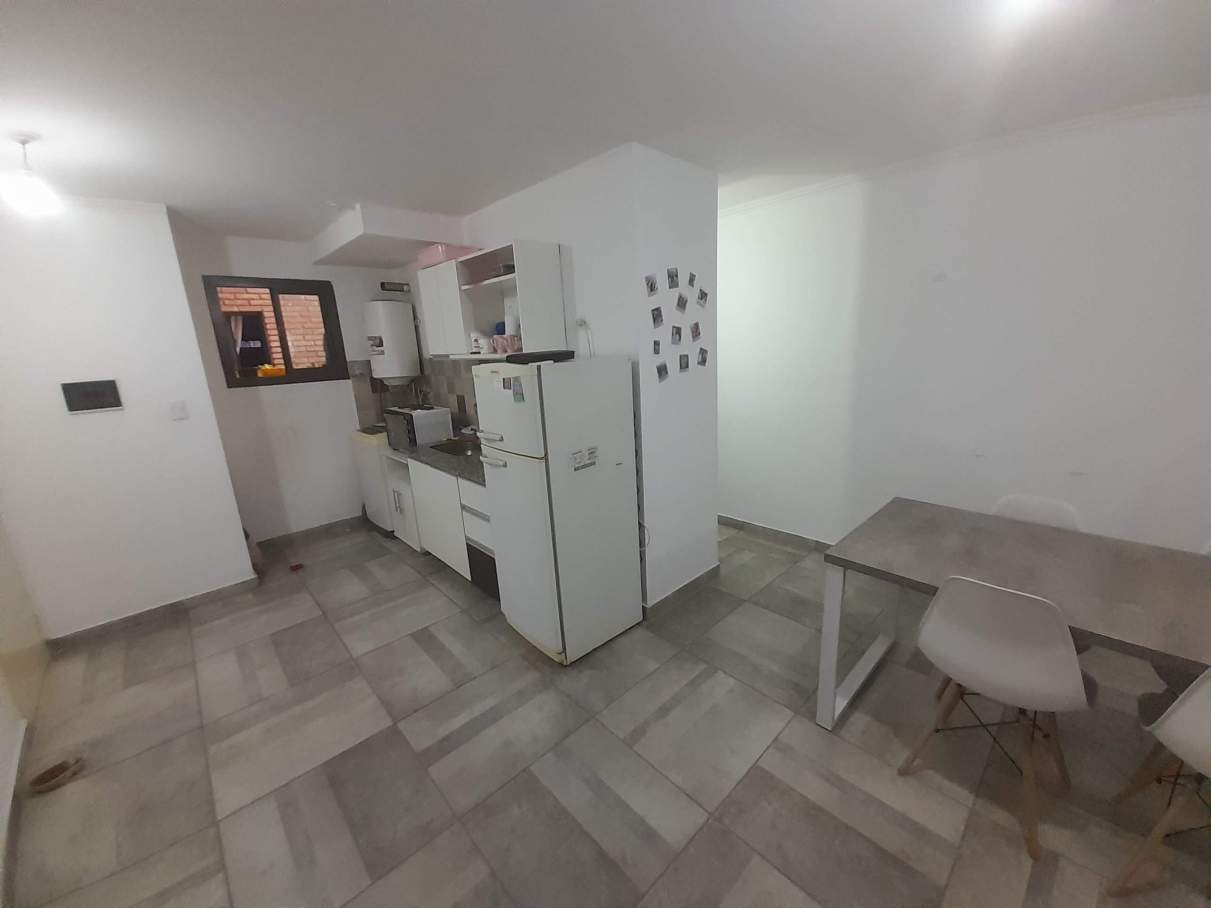 Vendo Monoambiente Amplio