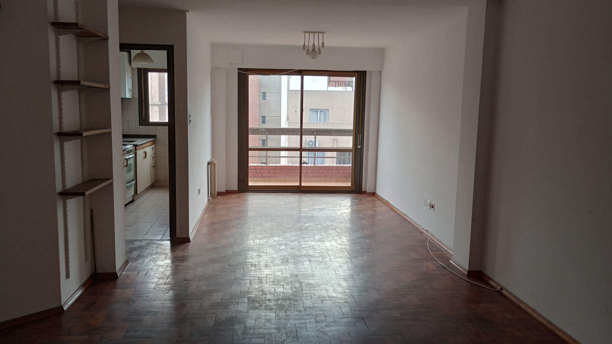 DEPARTAMENTO DOS DORMITORIOS Y DEPENDENCIA DE SERVICIO EN VENTA BARRIO NUEVA CORDOBA