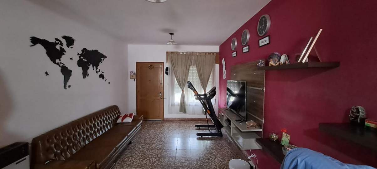 VENTA   CASA   BARRIO AYACUCHO   2 DORMITORIOS