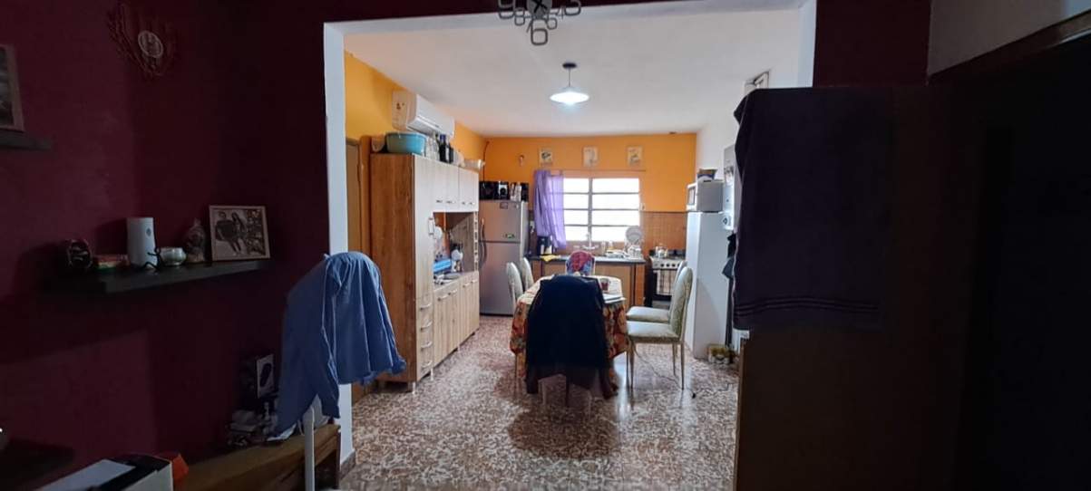 VENTA   CASA   BARRIO AYACUCHO   2 DORMITORIOS