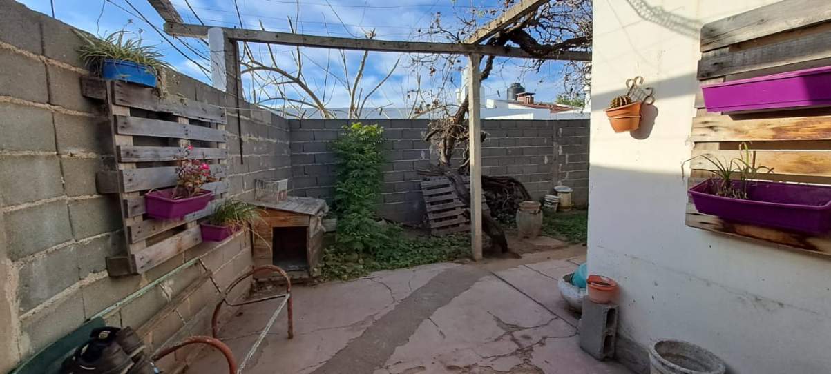 VENTA   CASA   BARRIO AYACUCHO   2 DORMITORIOS