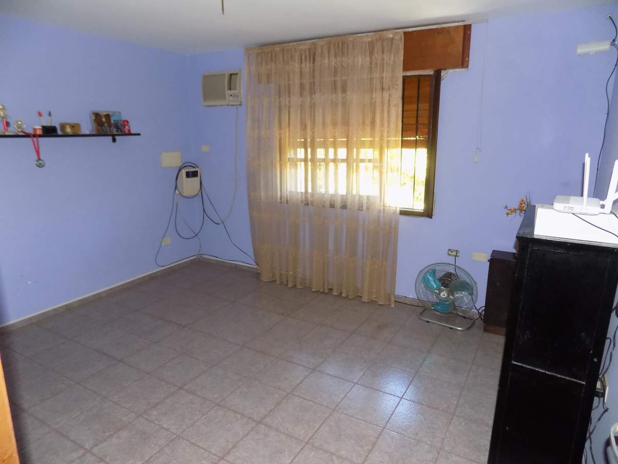 VENTA CASA 3 DORMITORIOS        BARRIO URCA