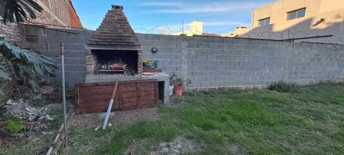 VENTA CASA  2 DORMITORIOS