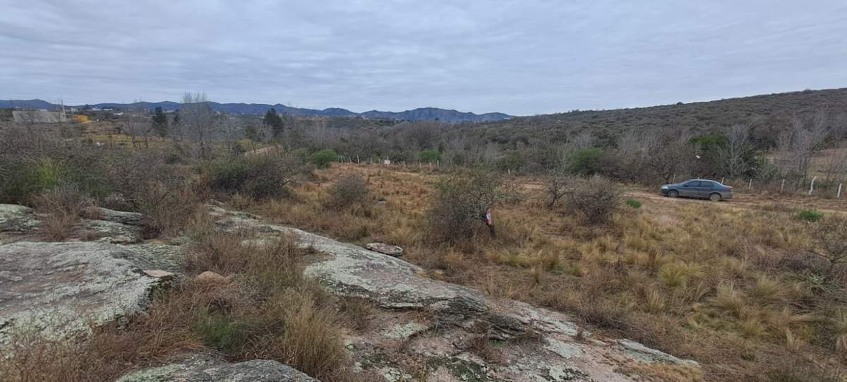 TERRENO  BIALET MASSE   FRENTE AL RIO