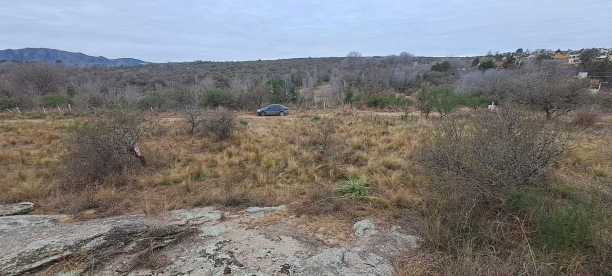 TERRENO  BIALET MASSE   FRENTE AL RIO