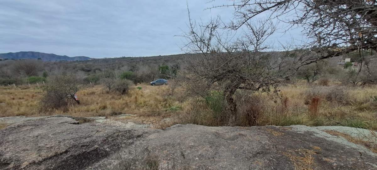 TERRENO  BIALET MASSE   FRENTE AL RIO