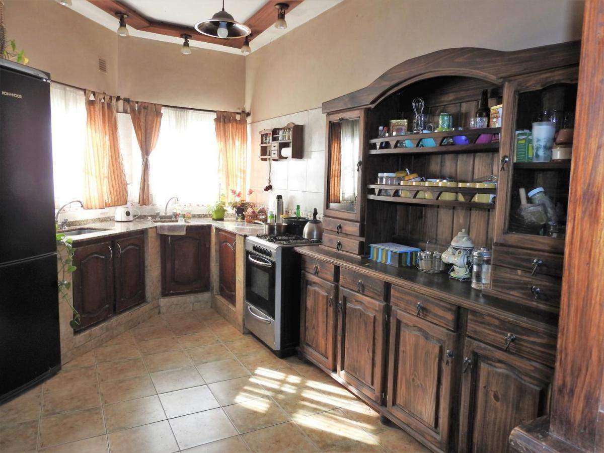 Vendo Casa: ubicada en calle Juan Fernández 6100, B° Industrial Norte, a 6 cuadras del anillo de cir