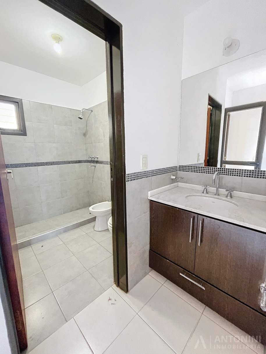Duplex en venta de 2 dormitorios en Barrio Nuevo Poeta Lugones