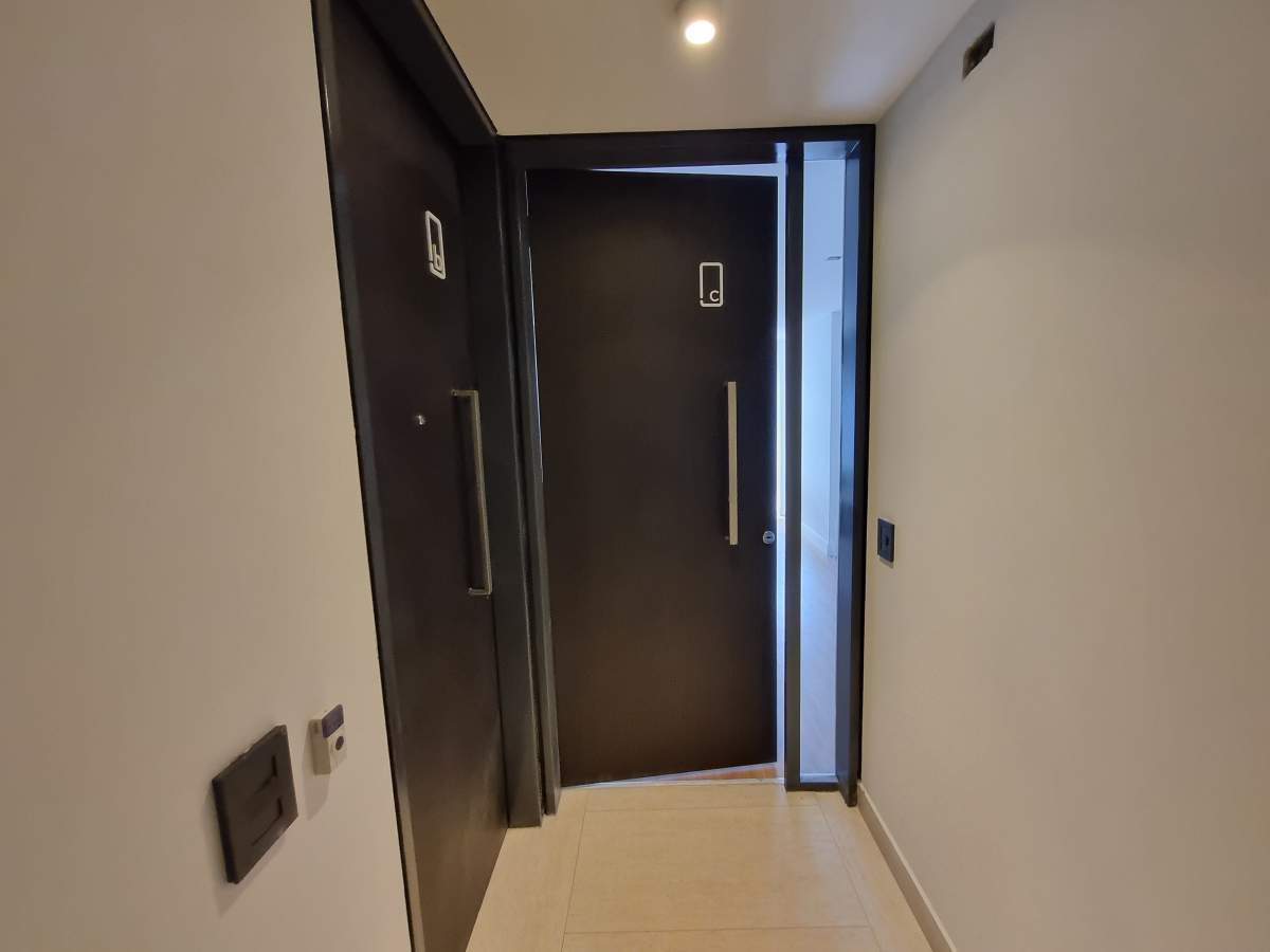 SUMMUM EXCELENTE DEPARTAMENTO 1 DORMITORIO CON COCHERA Y TERRAZA.