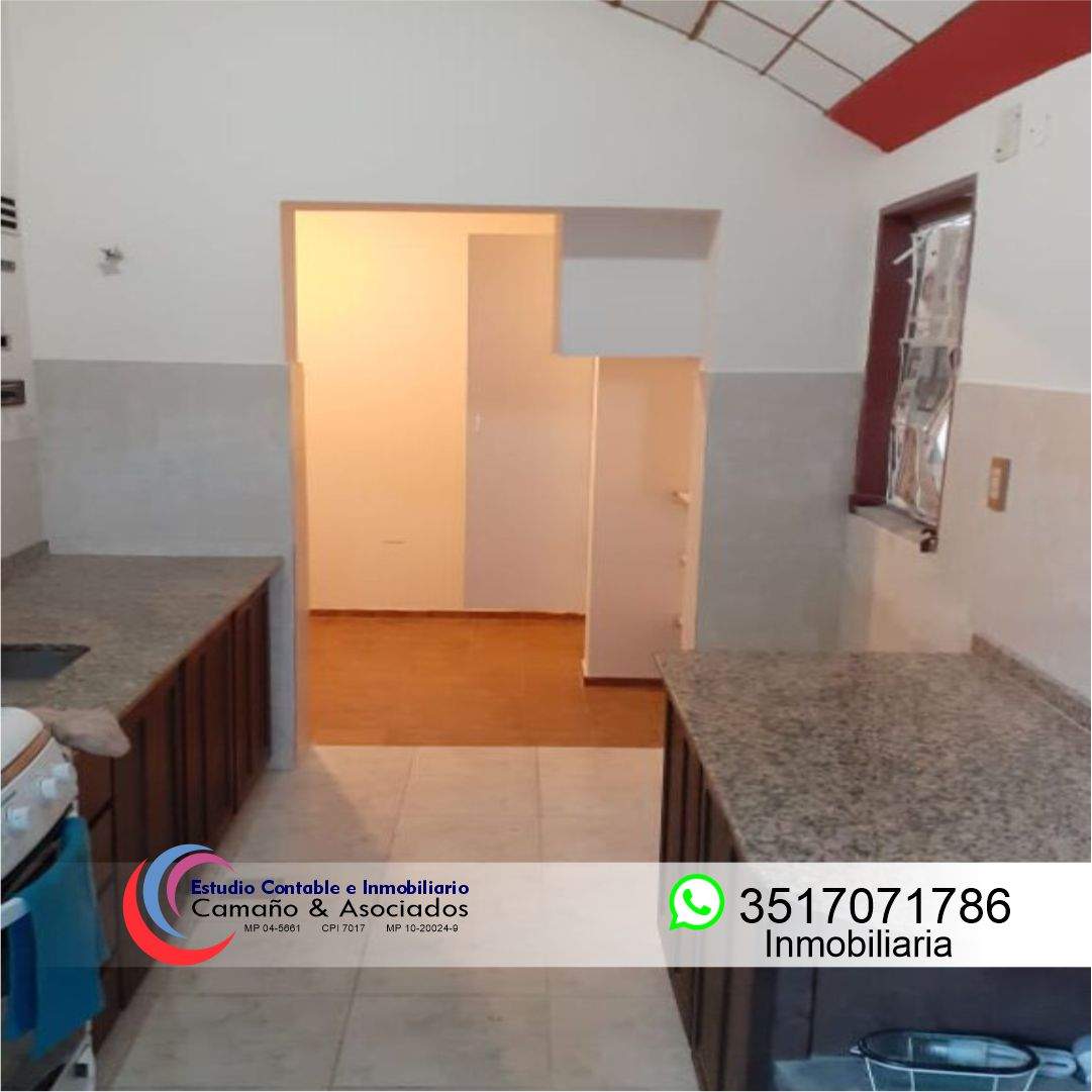 SE VENDE CASA  EN PARQUE LATINO