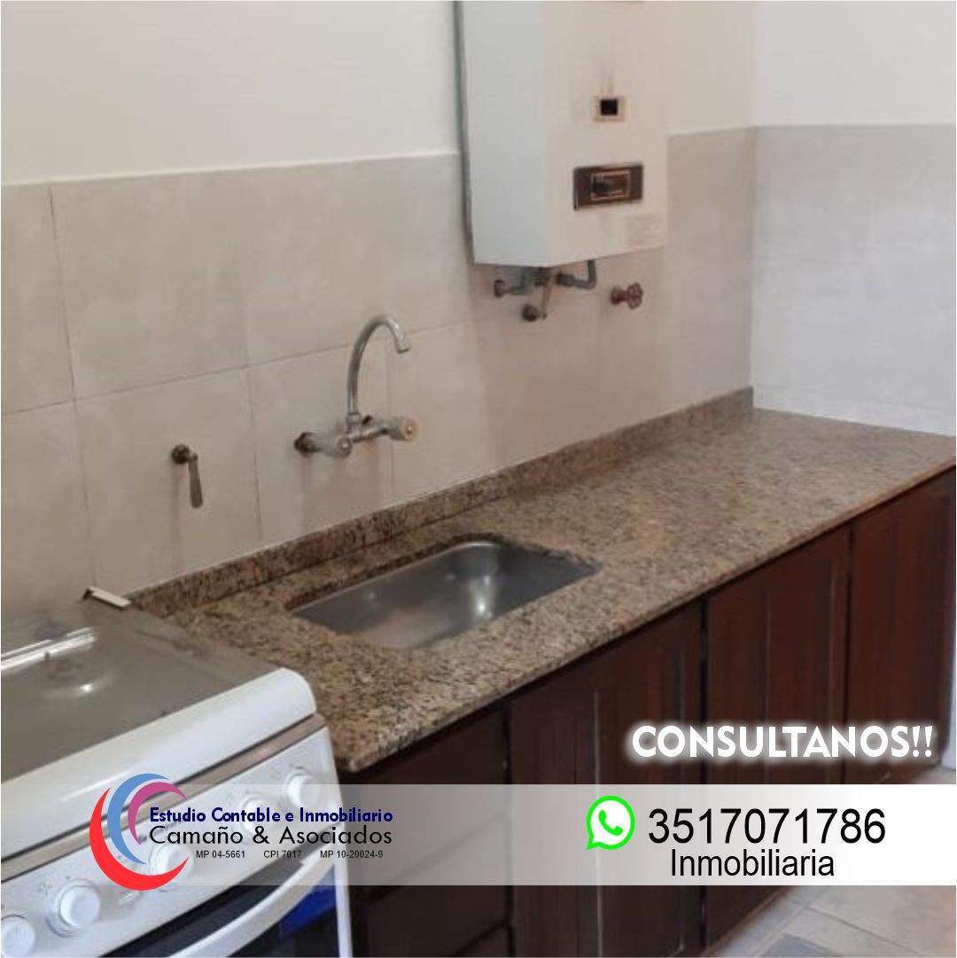 SE VENDE CASA  EN PARQUE LATINO