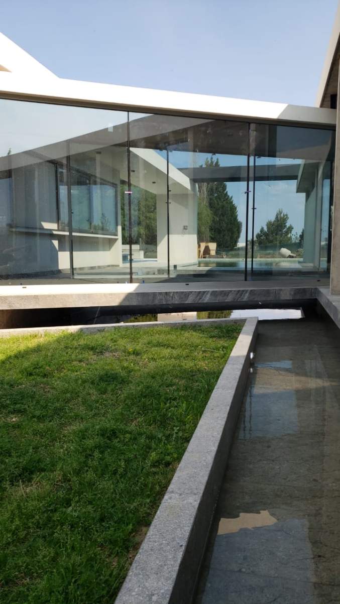 CASA en VENTA- La Cascada Country Golf- Cba