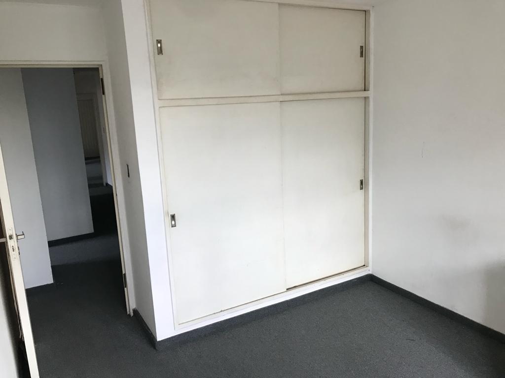 Vendo Dpto de tres dormitorios...