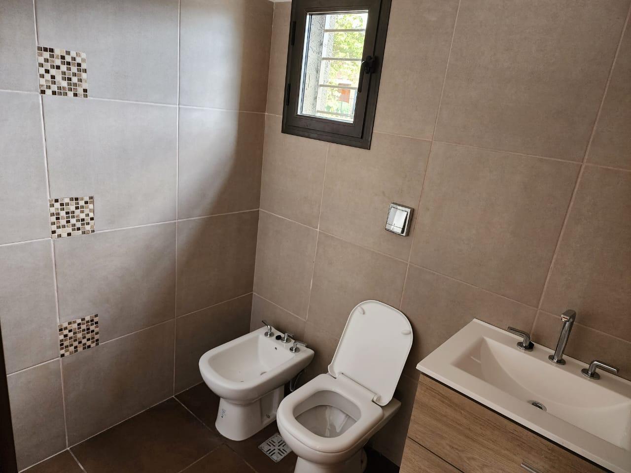 DUPLEX A ESTRENAR Bº URCA 3 D, 3 B, COCHERA DOBLE,EXCELENTE CALIDAD