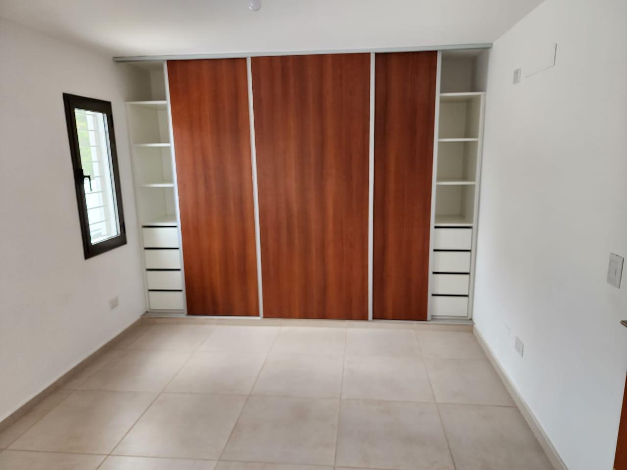DUPLEX A ESTRENAR Bº URCA 3 D, 3 B, COCHERA DOBLE,EXCELENTE CALIDAD