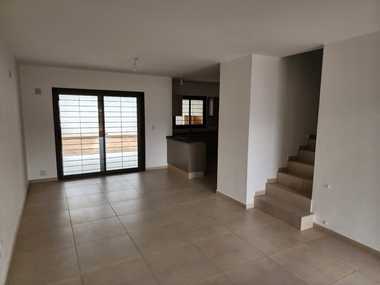 DUPLEX A ESTRENAR Bº URCA 3 D, 3 B, COCHERA DOBLE,EXCELENTE CALIDAD