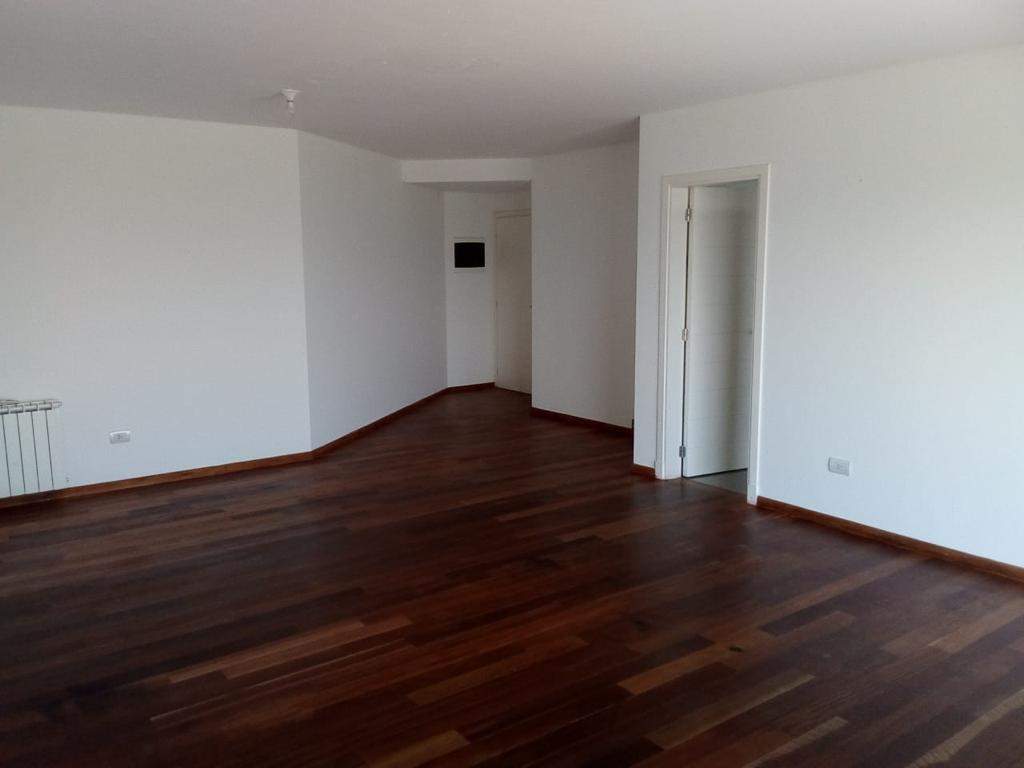DEPARTAMENTO  EN  VENTA- CASONAS DEL GOLF- VILLA ALLENDE -CÓRDOBA