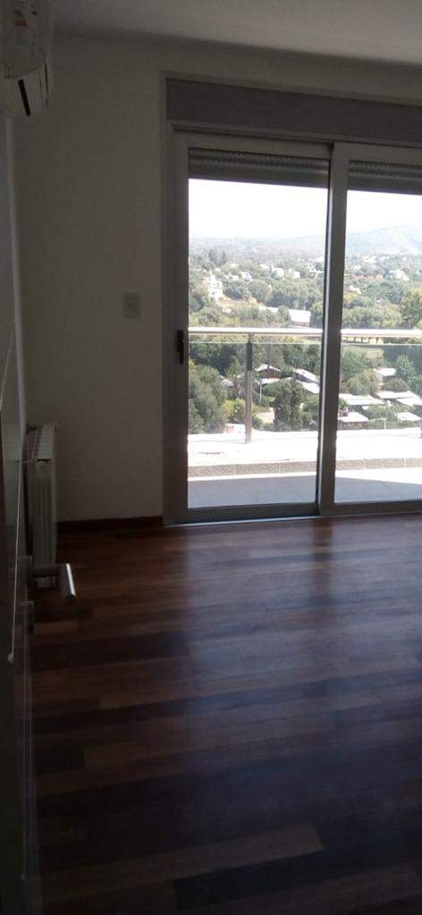 DEPARTAMENTO  EN  VENTA- CASONAS DEL GOLF- VILLA ALLENDE -CÓRDOBA
