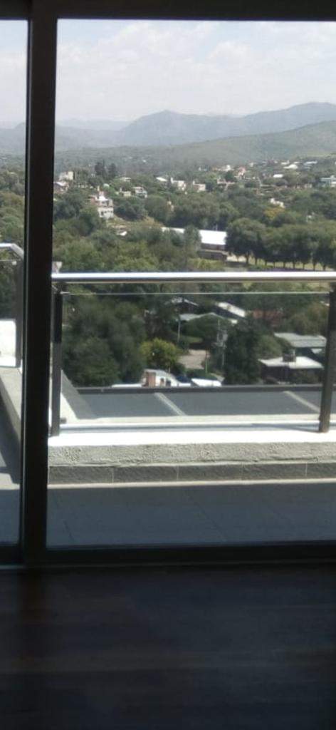 DEPARTAMENTO  EN  VENTA- CASONAS DEL GOLF- VILLA ALLENDE -CÓRDOBA